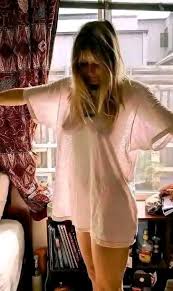 Kaley Cuoco's BlKlNl Photos That Are lnappropriate for everyone" -Check The  Comment!…