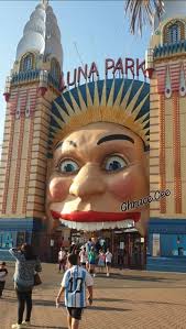 Sydney Sheldon... 79 park avenue