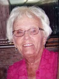 Elaine Flint's Instagram, Twitter & Facebook