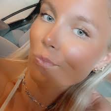 Emma Kline (@emmarkline)