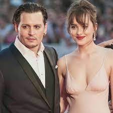 That's exactly what dakota johnson had to do in her. ð™„ð™˜ð™¤ð™£ð™¨ Johnny Depp Dakota Johnson Facebook