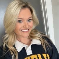 Hanna Walker (Stock)