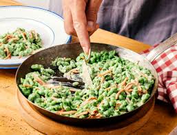 Spinatspatzle Mit Gorgonzolasauce Ein Kostliches Gericht Mit Viel Vitamin C Huttenwirt Willibald Staudacher Ver Spinatspatzle Rezept Gorgonzolasauce Rezepte