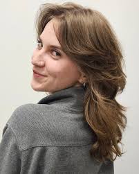 Alexandra Hamblin's Instagram, Twitter & Facebook