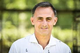 Latorre: el DT que espera agazapado, mientras colecciona los Martín Fierro 