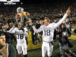 photos spartans pull off stunning 27 23 win over michigan michigan state football msu football michigan
