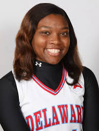 Kiana Dawson's Instagram, Twitter & Facebook