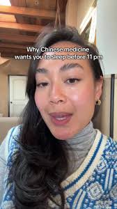 Why everyone should sleep before 11 pm for optimal health