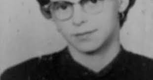 Pam Stratton's Instagram, Twitter & Facebook