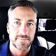 Wendy Whitlock's Instagram, Twitter & Facebook