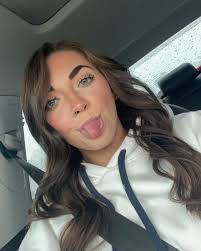 cassie cade🌞 (@cassie.cade) • Instagram photos and videos