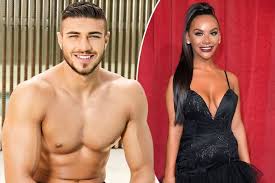 Tommy fury finishes callum ide one minute and 34 seconds into round one to claim the first stoppage victory of his professional career. Love Island S Tommy Fury Dated Hollyoaks Star Chelsee Healey Irish Mirror Online