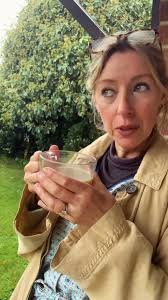 Thrilled to see Venetia Stanley-Smith smiling holding her Miss Susannah  doll she just received. 🌷 I have been an admirer of her show 'At Home With  Venetia in Kyoto'