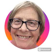 So HAPPY for Dr Dori Designs and Beach House Guy to be interviewed by our  good friend Nanette Wiser and Radiostpete.com .. Have a listen A Creative  Life Full of Passion -