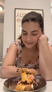 Jennifer Albanese's Instagram, Twitter & Facebook