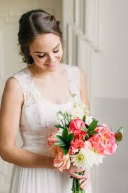 Schönste brautkleid für den schönesten tag. Brautstrauss Liebe Tipps Und Ideen Aus Dem Brautraum Brautraum Brautkleider Zum Verlieben