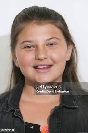 215 Elizabeth Mackenzie Stock Photos, High-Res Pictures, and Images