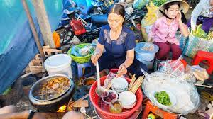 The north and south of the country are home to some of the most iconic vietnamese street foods. Huge Street Food Tour Of Vietnam Most Unique Street Food In Vietnam Hue Youtube