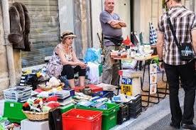 La Preparation D Un Vide Grenier Comment S Organiser Avant Le Jour J Vide Grenier Vide De Grenier Organiser Vide Grenier