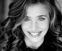 Olivia Petty's Instagram, Twitter & Facebook