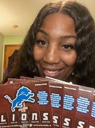 THAT WAS A MISS? 😳 NO WAY RD TTEMPT ST That's short ? Is that 7 5-5 (2-5)  not a make? NC NCSTATE STATE 5-5 (2-4) 0 MNF M