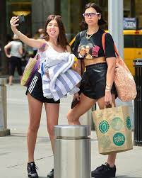 Pin De Sky Santos Em Dua Lipa