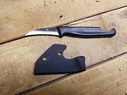 Pin By Kg On Knives In 2020 Kydex Sheath Knife Karambit Knife