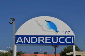 Tutto è splendido in questo bagno a riccione zona alba. Cooperativa Bagnini Cervia 107 108 Bagno Andreucci