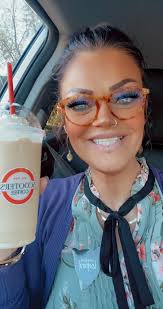 Happy gal this morning 🥹🥰