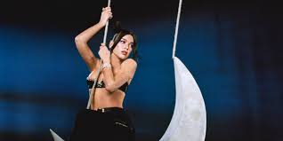 We're good is dua lipa's first new single of the year 2021. Dua Lipa Shares Video For New Song We Re Good Watch Pitchfork