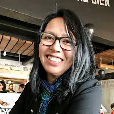 Rosa Mares's Instagram, Twitter & Facebook