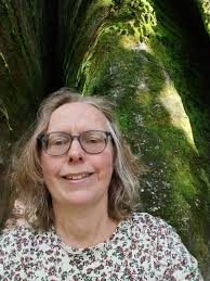 Identifying parrot breeder and band information?