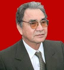 ChepenCultural: Manuel Burga Díaz