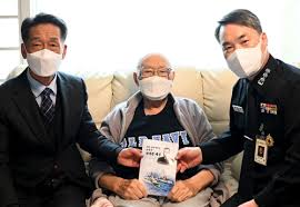 정치 속보 이한동 전 국무총리 숙환으로 별세…향년 87세. ëŒ€í•œí•´í˜'í•´ì „ ì˜ì›… ìµœì˜ì„­ ì˜ˆë¹„ì—­ ëŒ€ë ¹ í‰ì „ ì¶œê°„ ì—°í•©ë‰´ìŠ¤