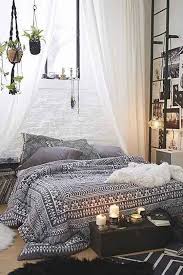 No Headboard No Problem 11 Other Ideas For Framing A Bed Home Bedroom Dream Decor Magical Bedroom