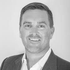 Robert Sarrazin's Instagram, Twitter & Facebook