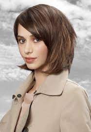 Traumhaarschnitt Fur Jeden Typ Die Schonsten Frisuren Fur Runde Gesichter Kapsels Haar Looks Mode Kapsels