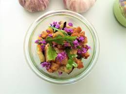 Panna Cotta A L Ail Et Roquette Comme Une Aioli De Legumes Panna Cotta Aioli Gastronomie