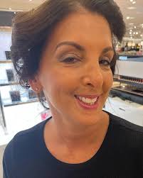 Gillian Robinson (@withahardg) • Instagram photos and videos