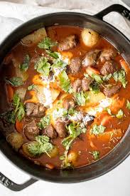 Let's dive in right away by showing you how to prepare the malaysian this recipe is very flexible, converting easily to chicken or beef curry by replacing the lamb for those who do not eat lamb. Coconut Lamb Curry Ahead Of Thyme