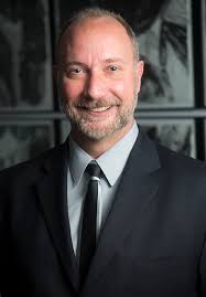 Scott Edmiston's Instagram, Twitter & Facebook