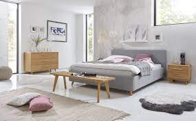 Graues polsterbett in grau, polsterbett mit holzbeinen & vieles mehr. Skandinavische Mobel Aelskar Polsterbett In Grau Mobel Letz Ihr Online Shop