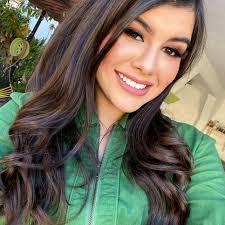 Karime Hernandez's Instagram, Twitter & Facebook