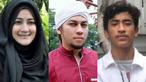 You can streaming and do. Bantah Isu Pernikahan Umi Pipik Dan Sunu Matta Abidzar Nyokap Enggak Ada Pikiran Nikah Lagi Tribunnews Com Mobile