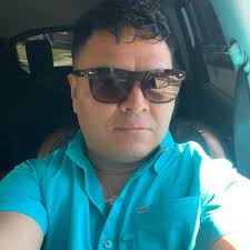 Why does my Honda CR-V only stay running when I pinch the gas hose  connection to the Fuel Regulator?