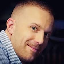 Christina Araiza's Instagram, Twitter & Facebook