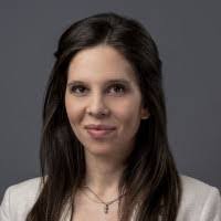 Dora Geyer's Instagram, Twitter & Facebook