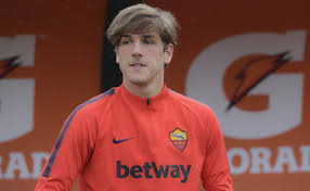 L'intervento della mamma del baby talento della roma, la smentita della modella romena, la decisione del calciatore… scopri tutto. Nicolo Zaniolo Si Salvi Chi Puo Chi Sara L Avvocato Della Ex Incinta Verso Il Disastro In Tribunale Libero Quotidiano