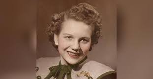 Lacey Kirkpatrick's Instagram, Twitter & Facebook