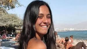 Woman plunges 15m trying to flee muggers